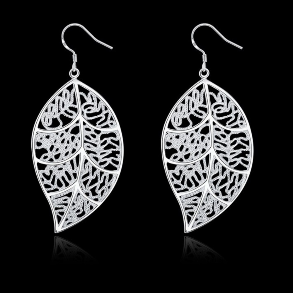 Earrings with pendant